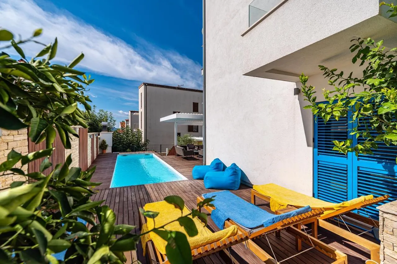 The Luxury Nest Zadar - Private Heated Pool Apartment