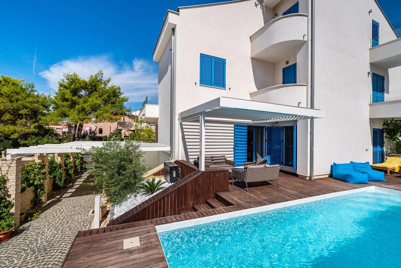 The Luxury Nest Zadar - Private Heated Pool Apartment