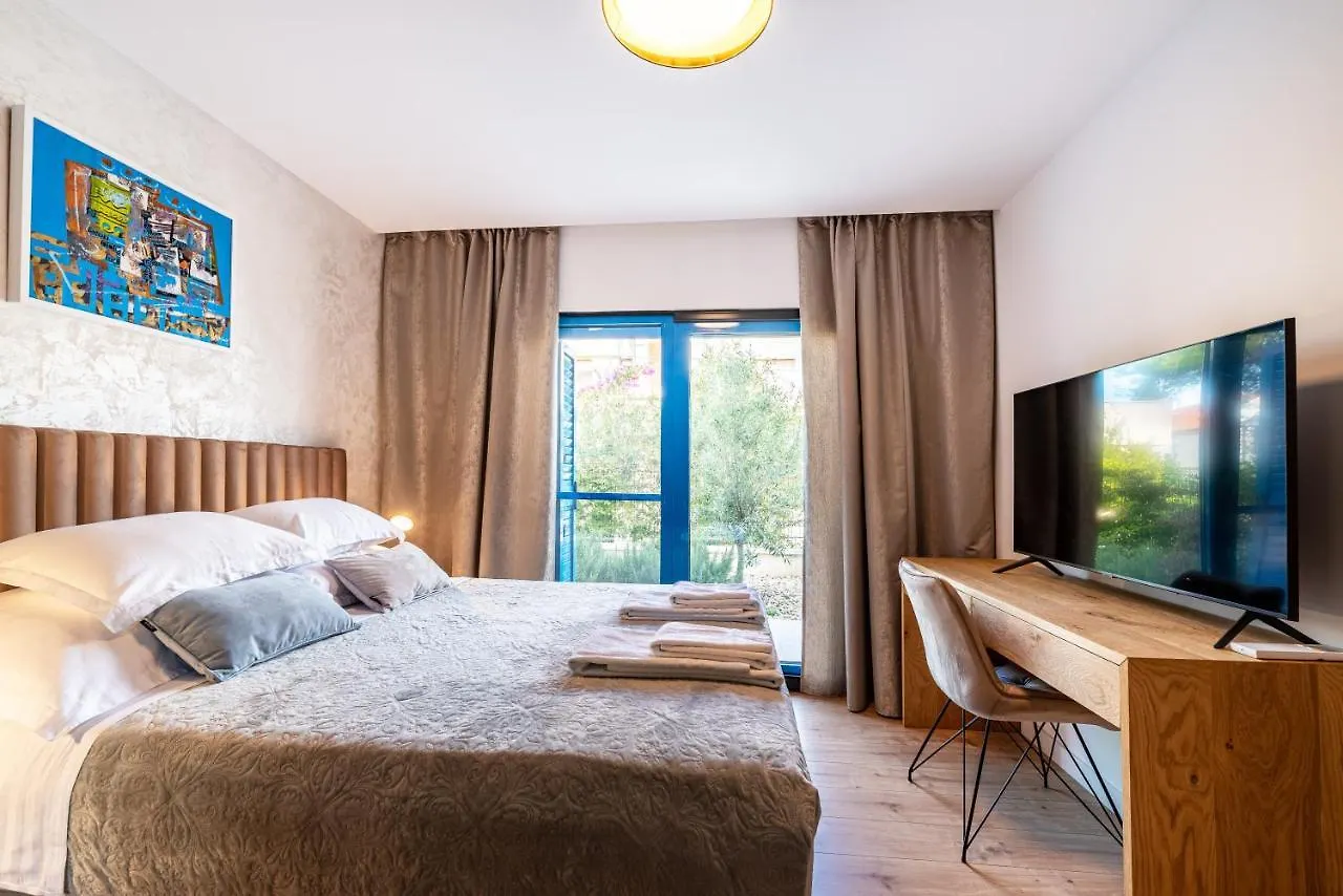 The Luxury Nest Zadar - Private Heated Pool Apartment