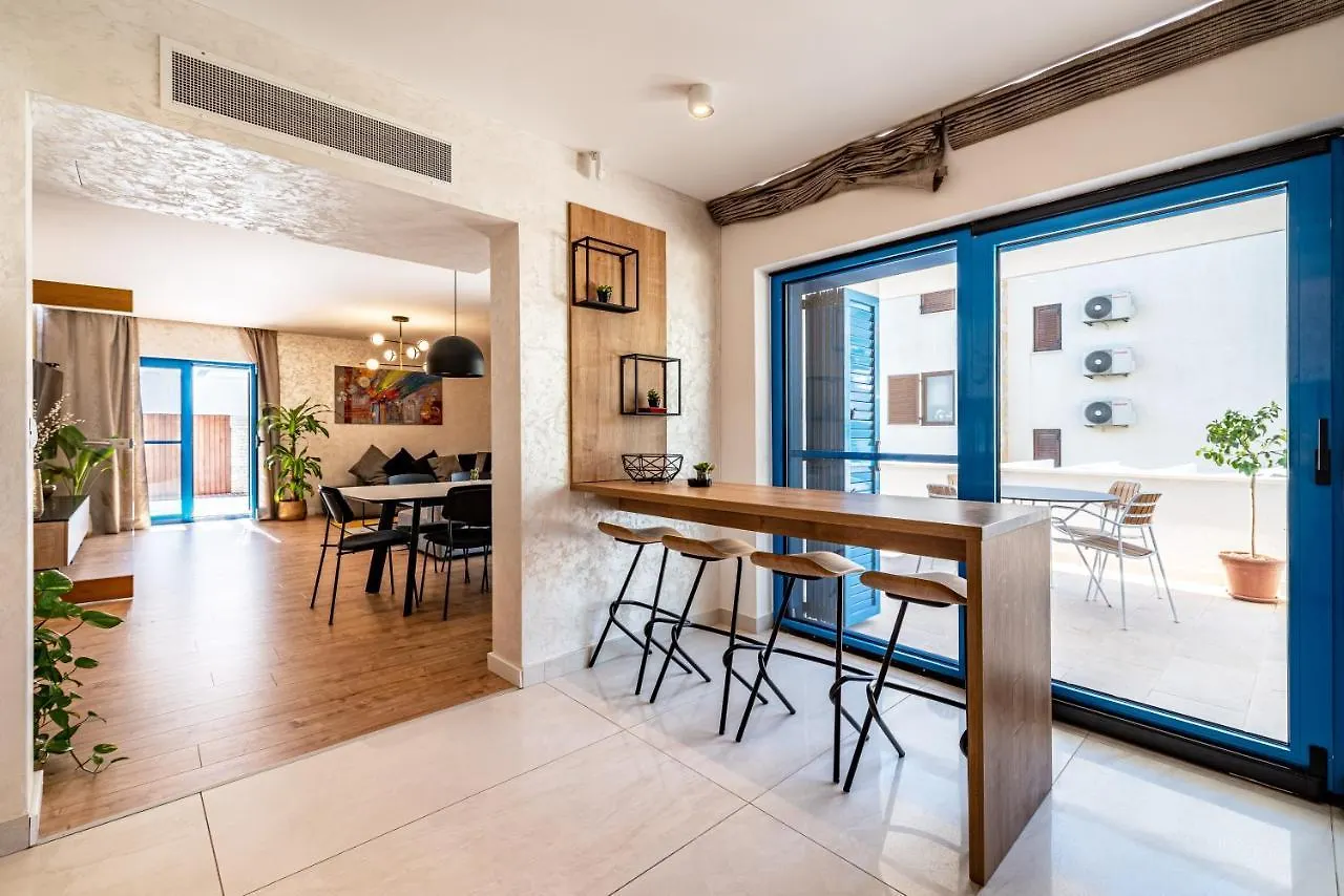 The Luxury Nest Zadar - Private Heated Pool Apartment