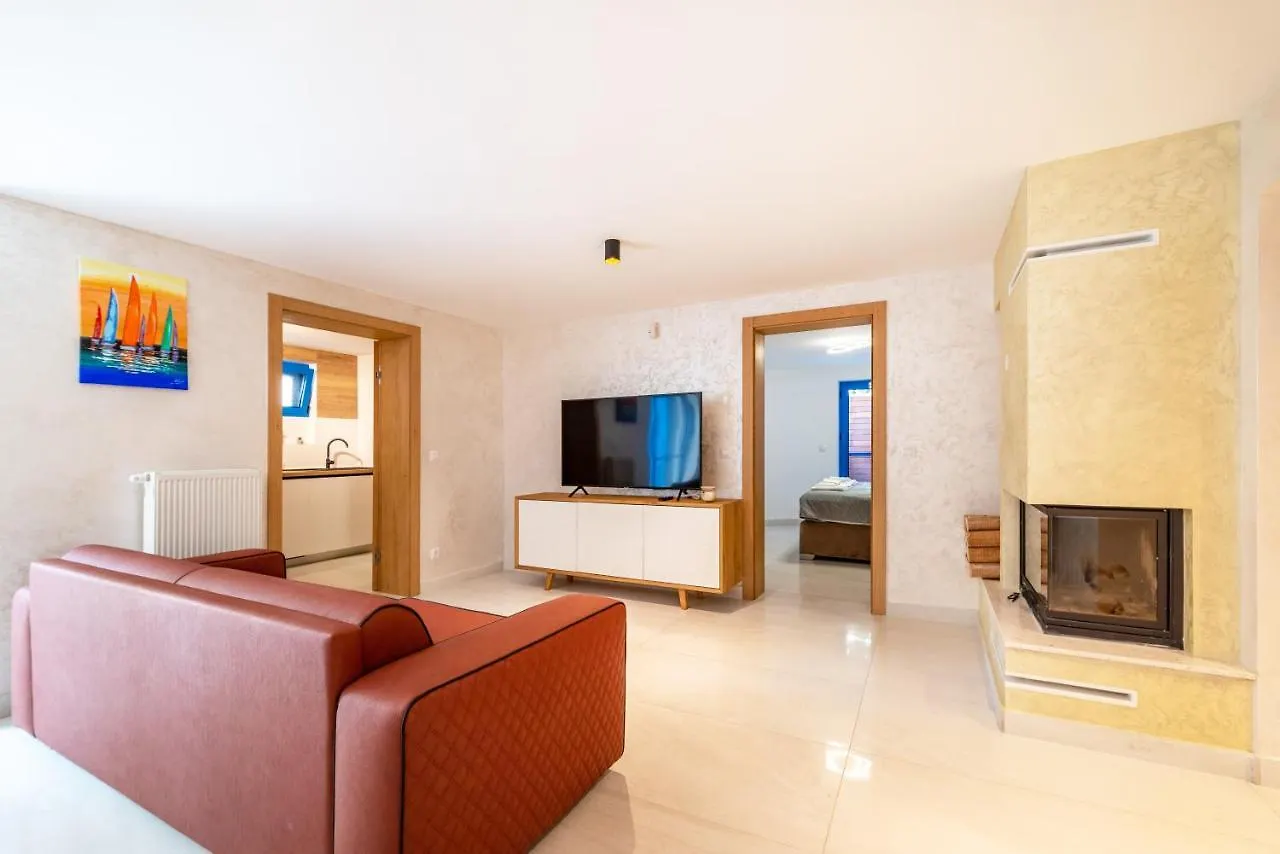 The Luxury Nest Zadar - Private Heated Pool Apartment 0*,