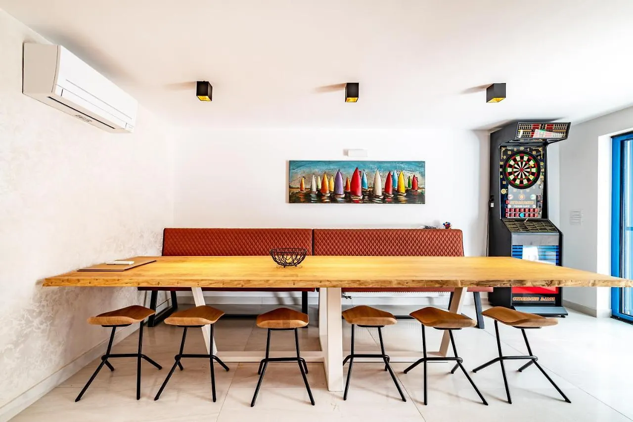 The Luxury Nest Zadar - Private Heated Pool Apartment