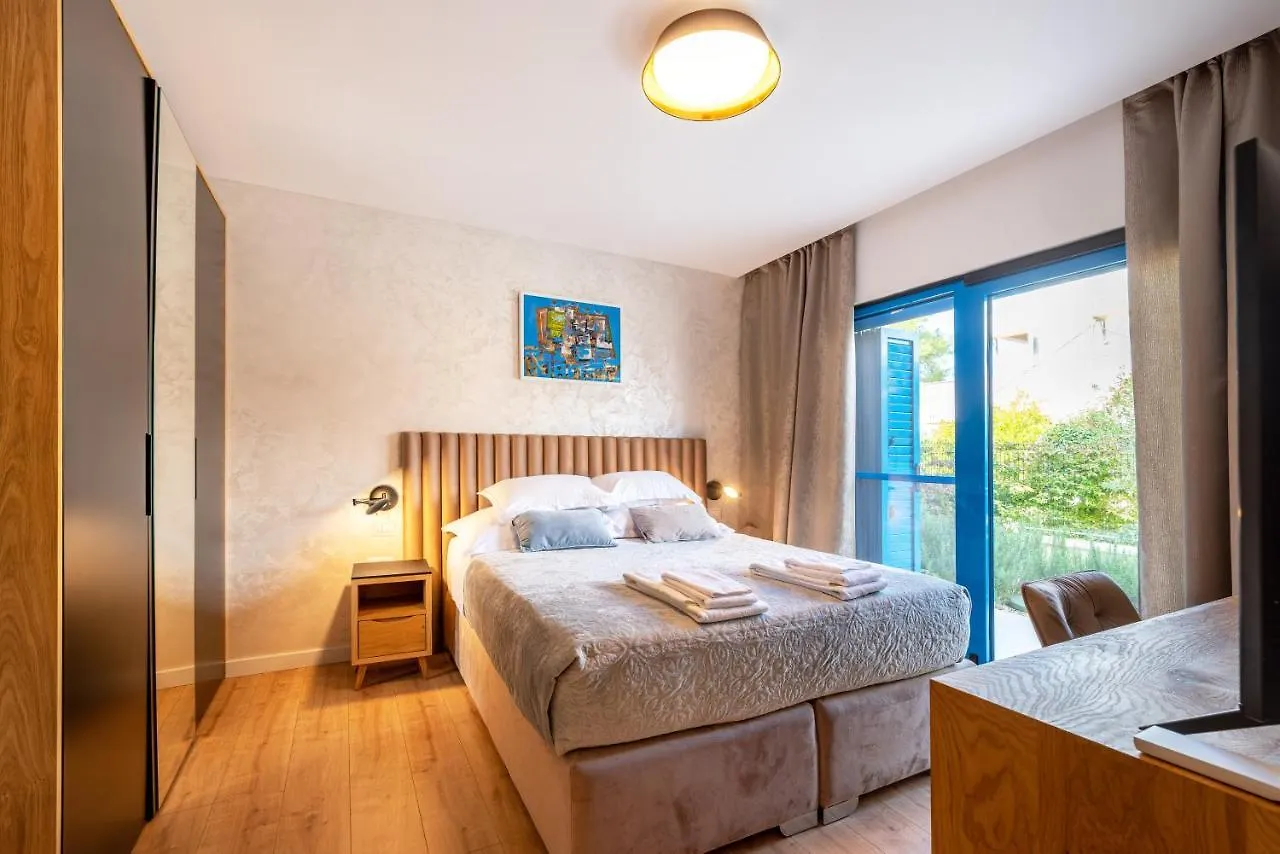 The Luxury Nest Zadar - Private Heated Pool Apartment