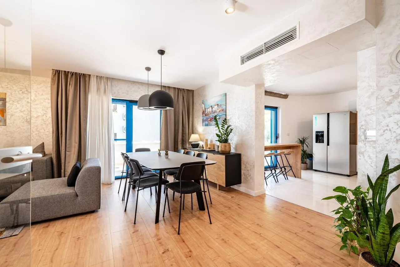 The Luxury Nest Zadar - Private Heated Pool Apartment