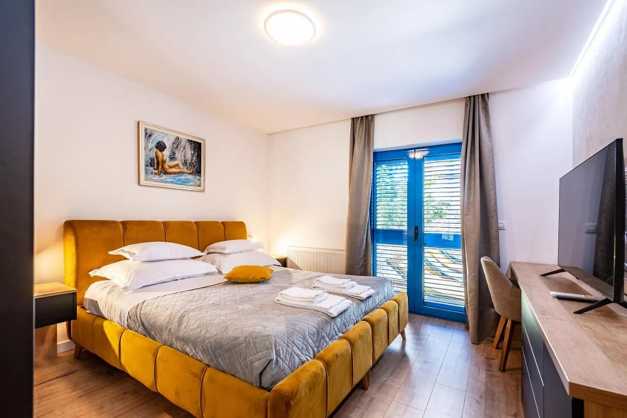 The Luxury Nest Zadar - Private Heated Pool Apartment
