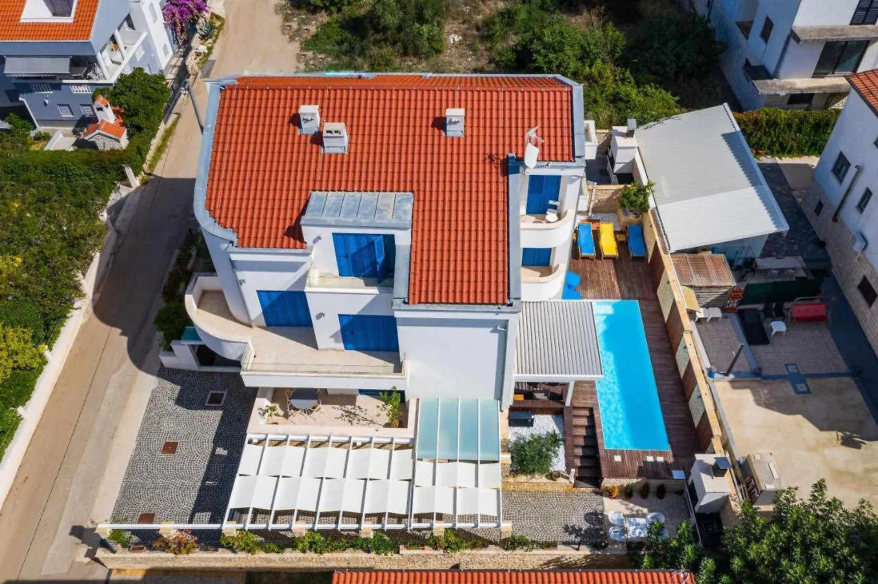 The Luxury Nest Zadar - Private Heated Pool Apartment