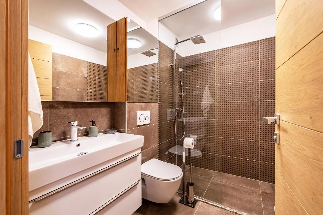 The Luxury Nest Zadar - Private Heated Pool Apartment