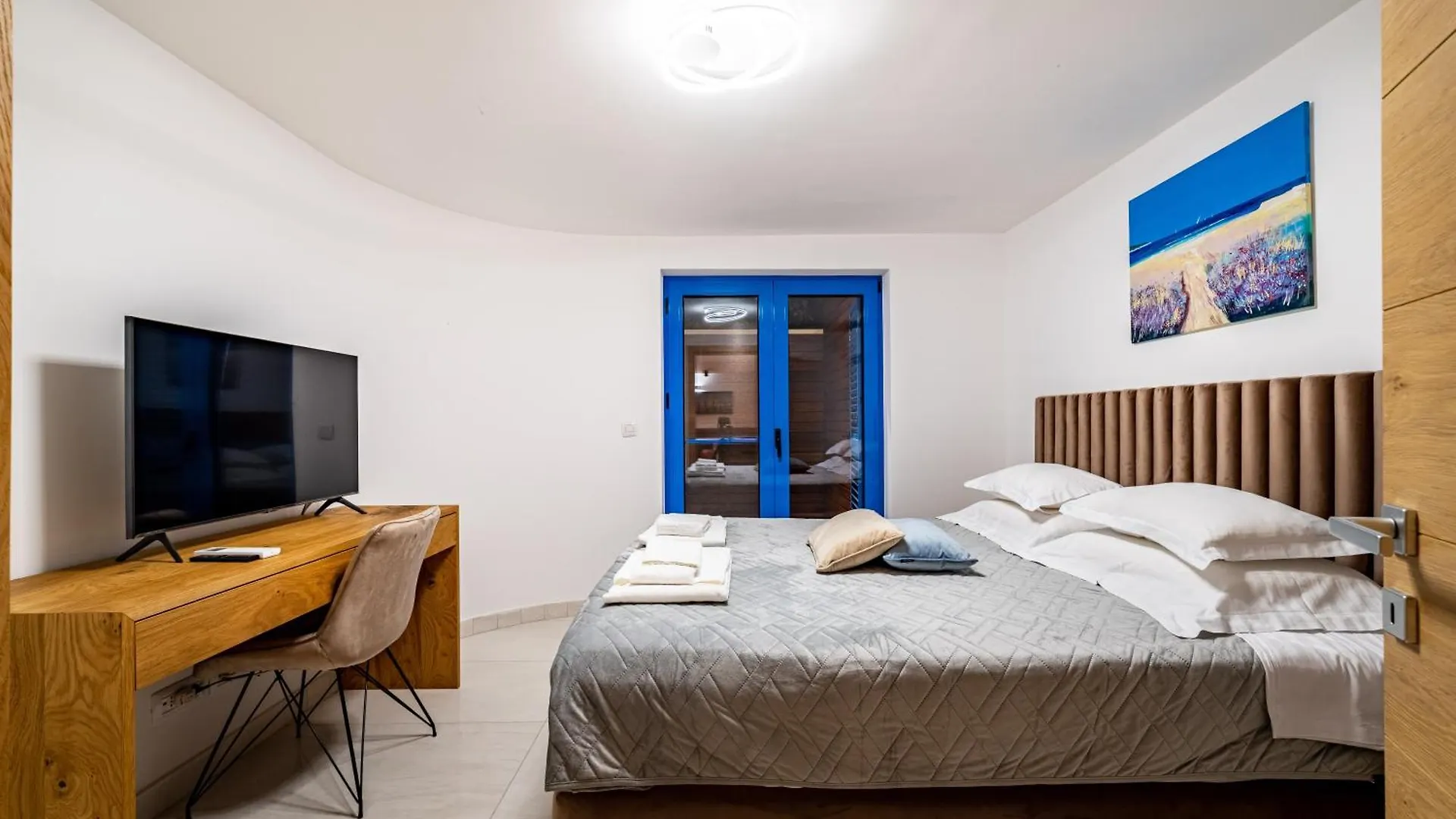 The Luxury Nest Zadar - Private Heated Pool Apartment