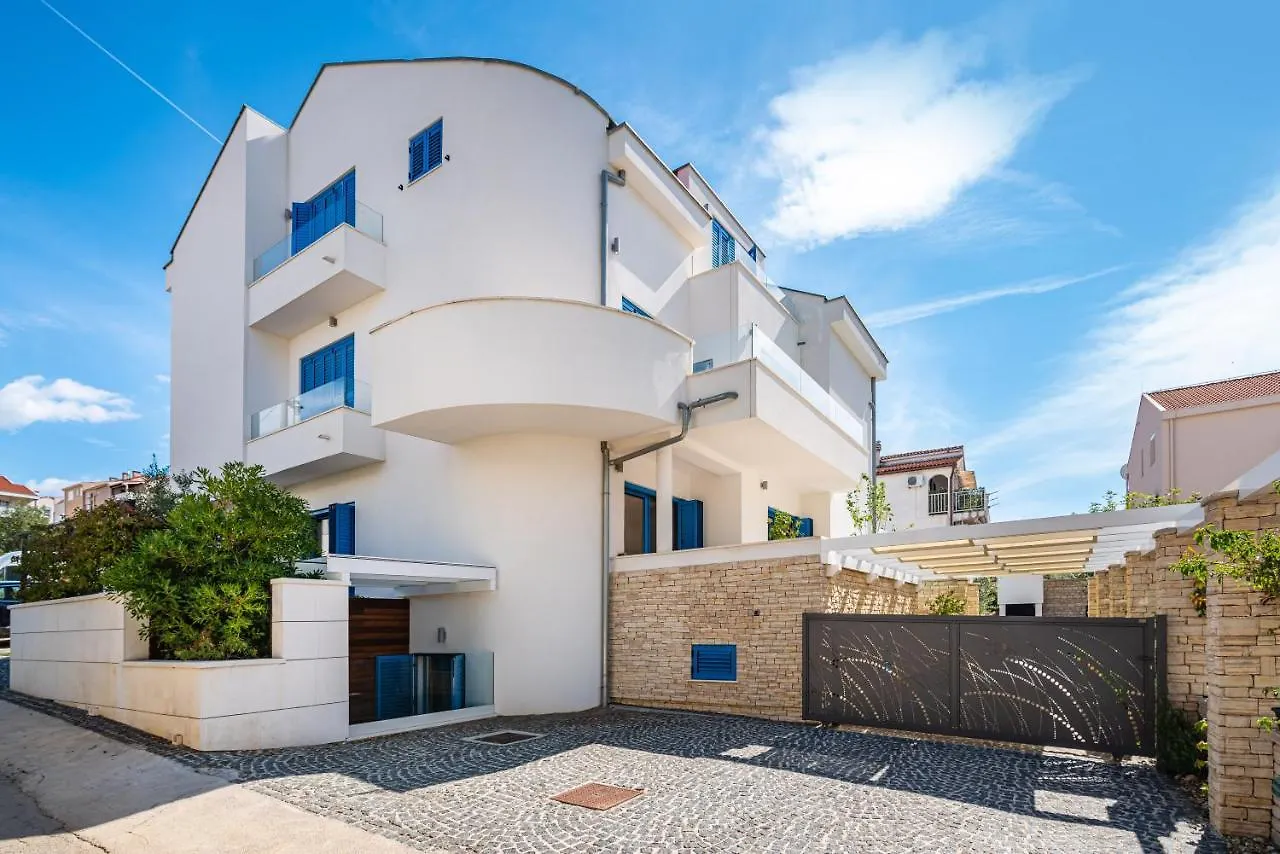 The Luxury Nest Zadar - Private Heated Pool Apartment