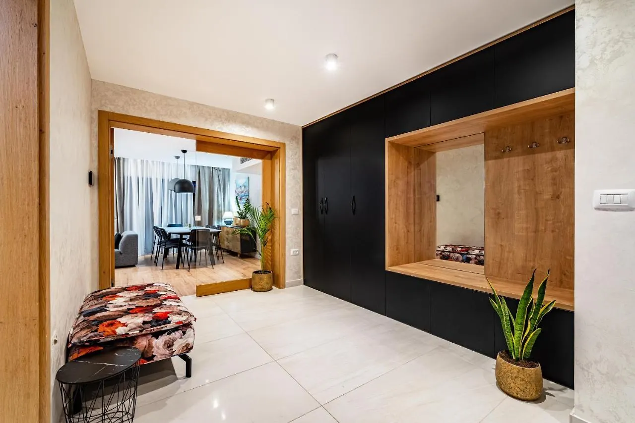 Appartamento The Luxury Nest Zadar - Private Heated Pool 0*,  Croazia